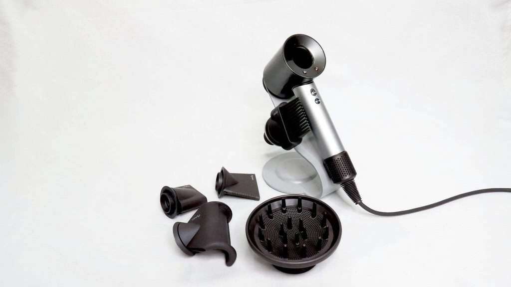 parrucchiere Demartis Castiglione Olona phon per capelli